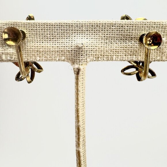 Antique 14k Yellow Gold Jade Earrings Pear Shape Leaf Branch Design Screw Backs - Picture 8 of 10